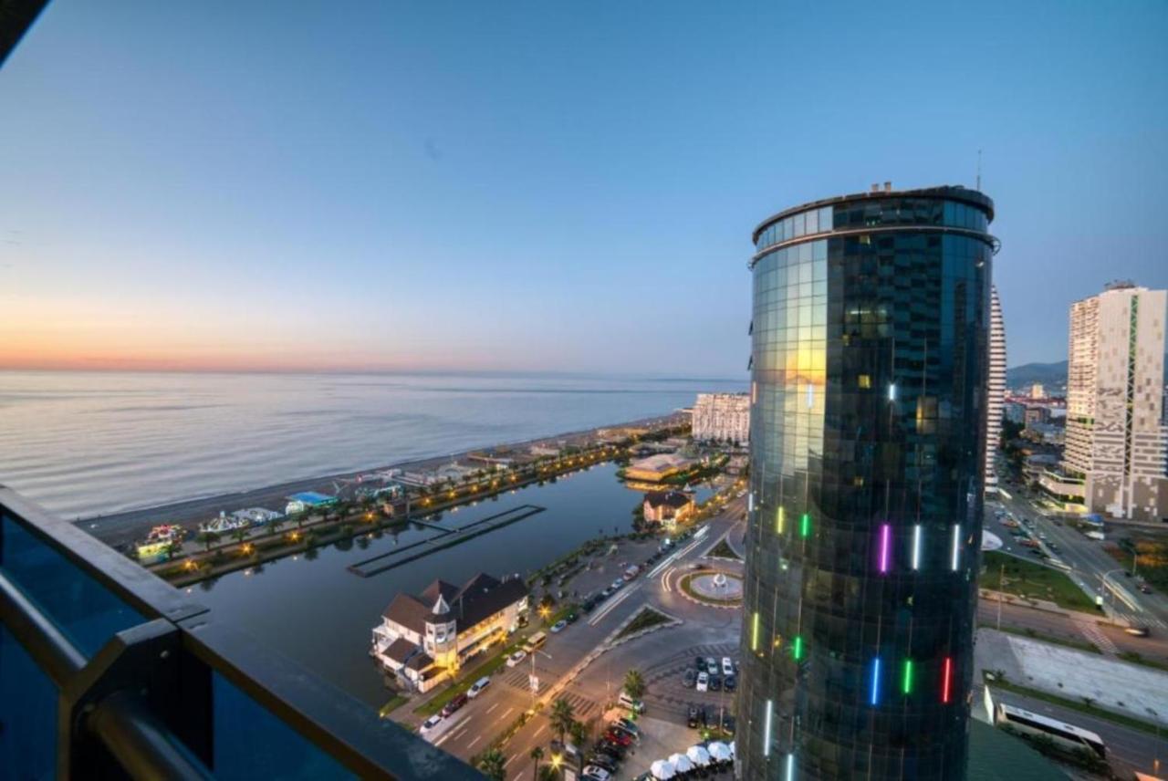 Orbi Twin Towers Aparthotel With Sea View Batumi Exteriér fotografie