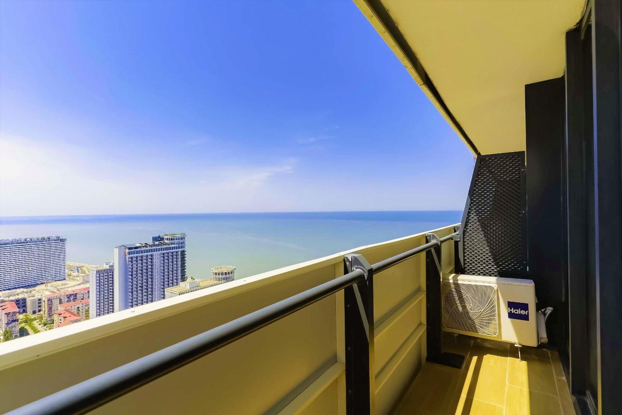 Orbi Twin Towers Aparthotel With Sea View Batumi Exteriér fotografie